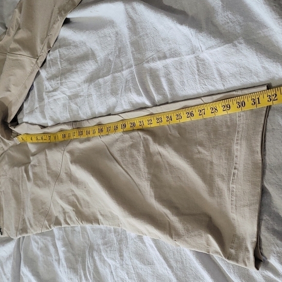 Columbia Women's Omini-Sheild Khaki Pants Size 10 - Picture 10 of 12